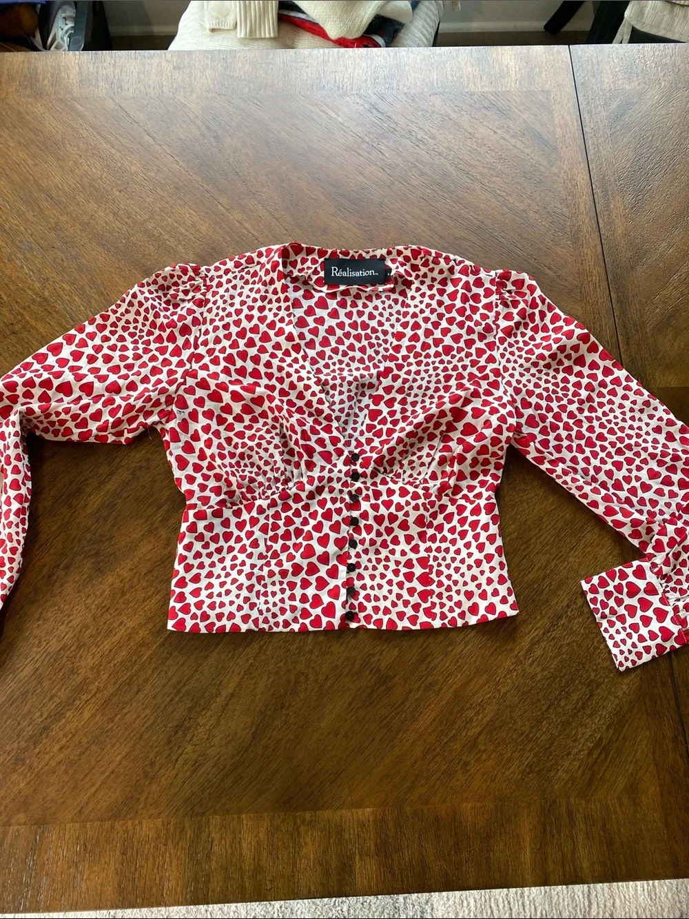 Authentic silk with the hidden 'for Real' signature in the print (see photos)